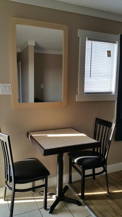 Alahart Motel Dawson Creek Esterno foto